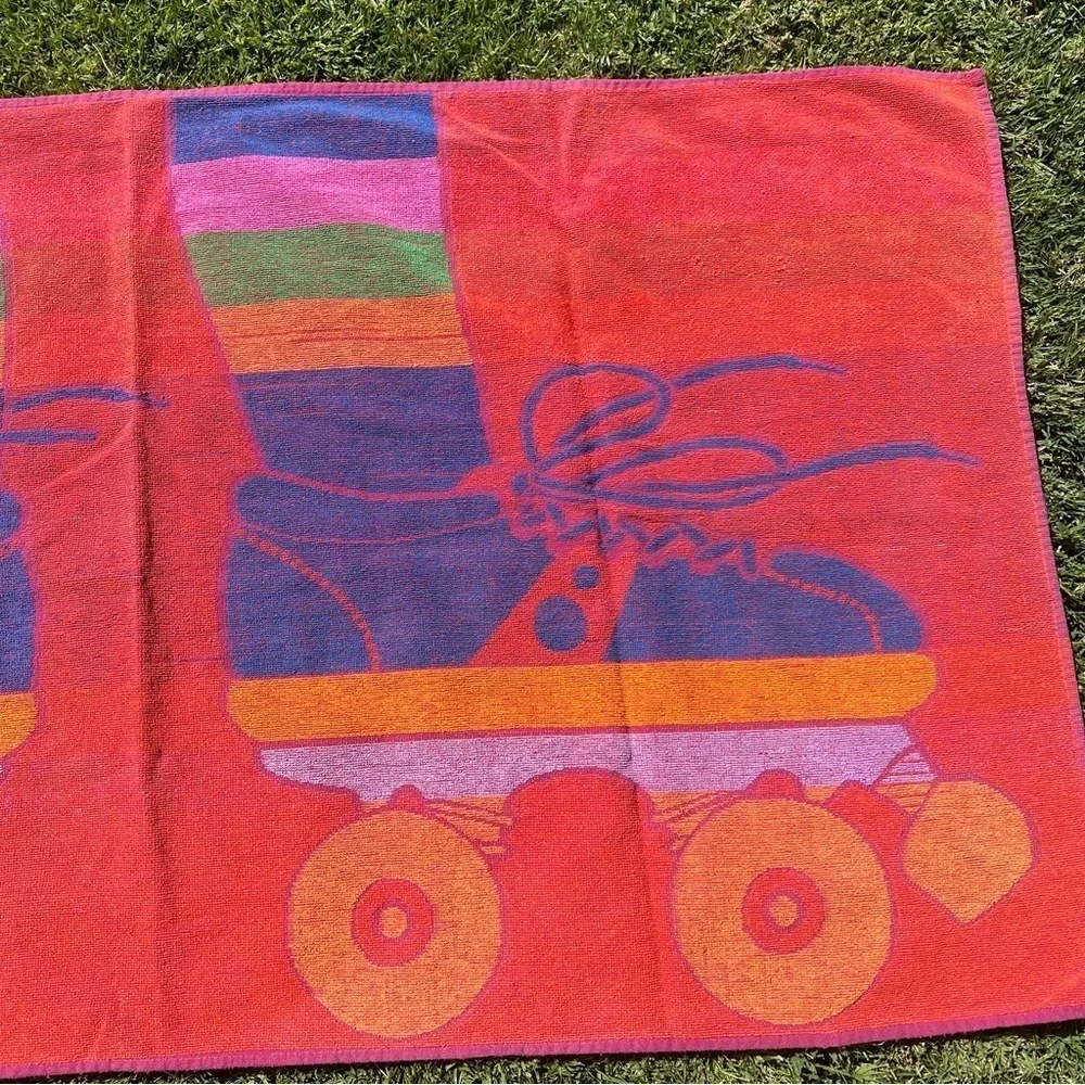 VTG Terry Treasure Roller Skate Roller Derby Beach Towel 60s 70s Cotton 26x50